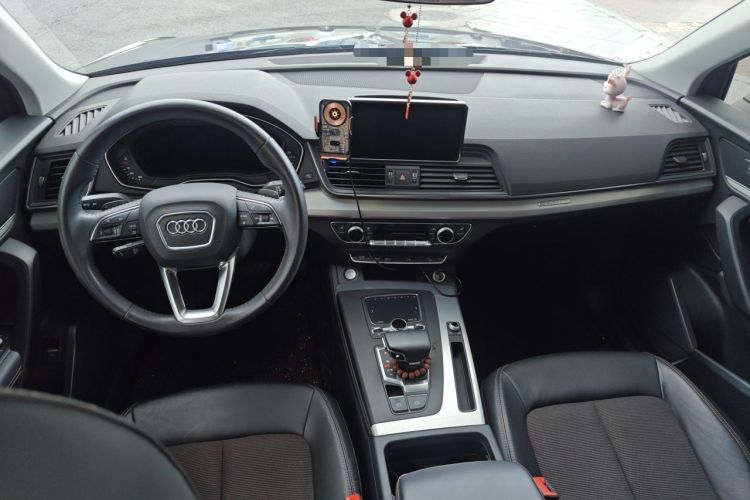 Used Audi Q5L 2018 40 TFSI Prestige Fashion Edition China V Center Console
