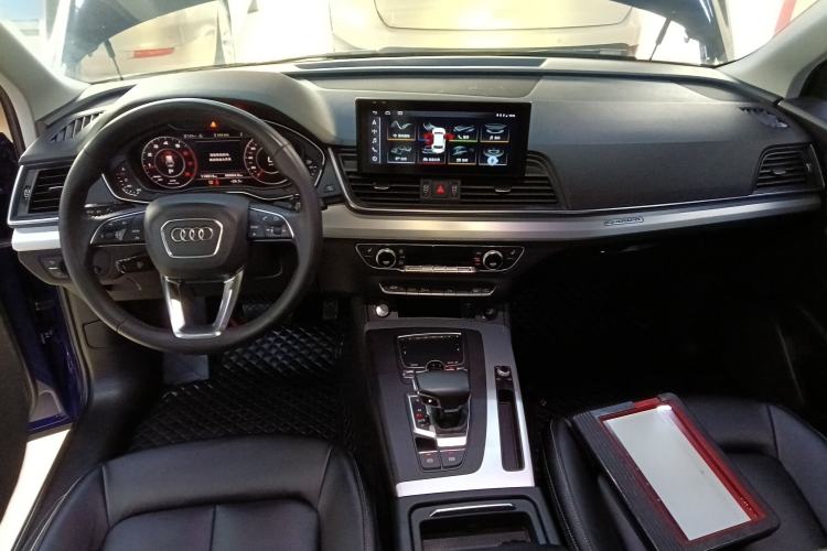 Used Audi Q5L 2018 40 TFSI Prestige Fashion Edition China V Center Console
