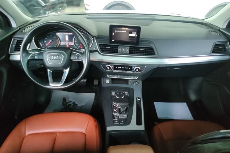 Used Audi Q5L 2018 40 TFSI Prestige Edition China V Center Console