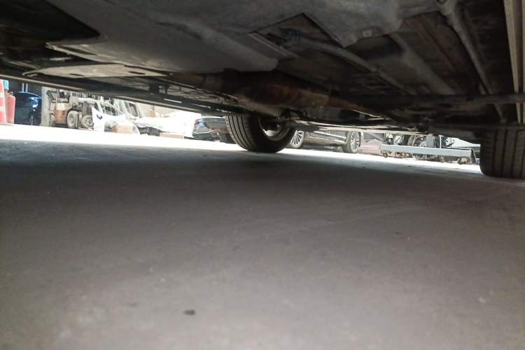 Used Audi Q5L 2018 40 TFSI Prestige Edition China VI Emission Standard Chassis Rear Right