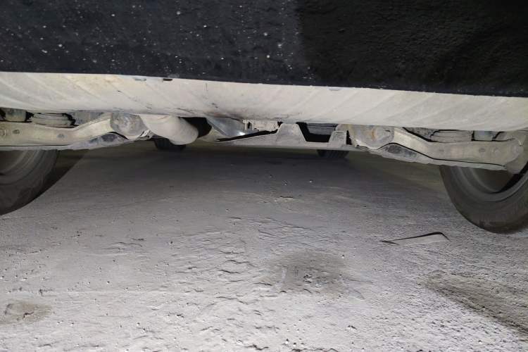 Used Audi Q5L 2018 40 TFSI Prestige Edition China VI Emission Standard Chassis Rear
