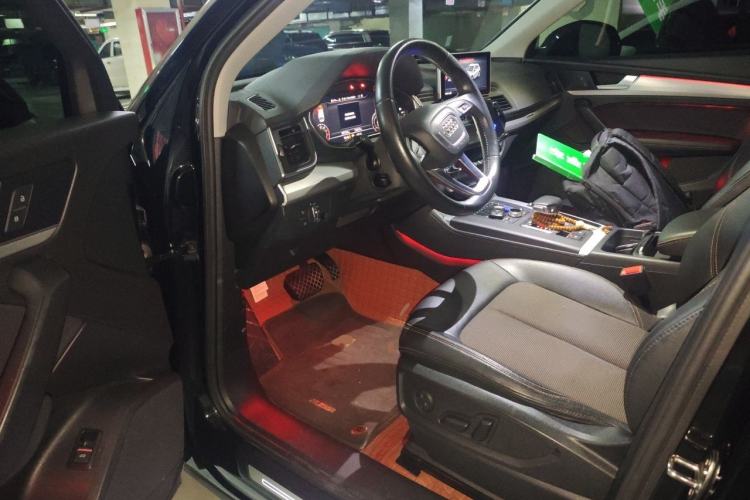 Used Audi Q5L 2018 40 TFSI Prestige Fashion Edition China VI Driver Seat
