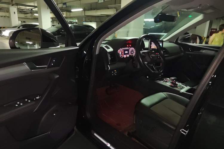 Used Audi Q5L 2018 40 TFSI Prestige Fashion Edition China V Driver Seat