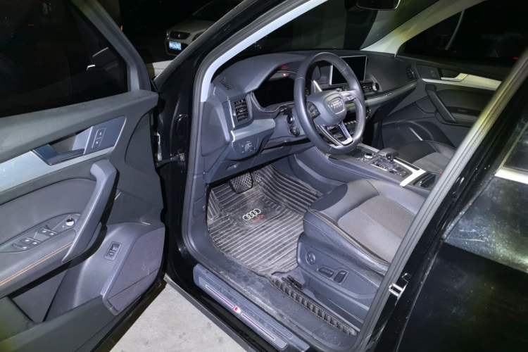 Used Audi Q5L 2018 40 TFSI Prestige Fashion Edition China VI Driver Seat