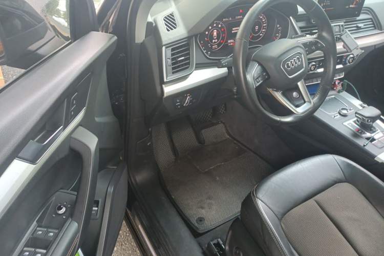 Used Audi Q5L 2018 40 TFSI Prestige Fashion Edition China VI Driver Seat
