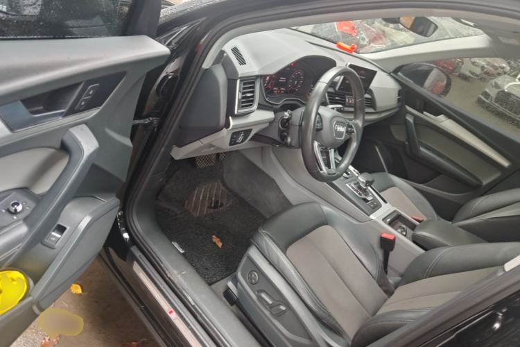 Used Audi Q5L 2018 40 TFSI Prestige Fashion Edition China VI Driver Seat