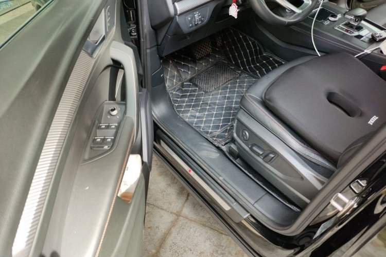 Used Audi Q5L 2018 45 TFSI Prestige Fashion Edition China VI Emission Standard Driver Seat