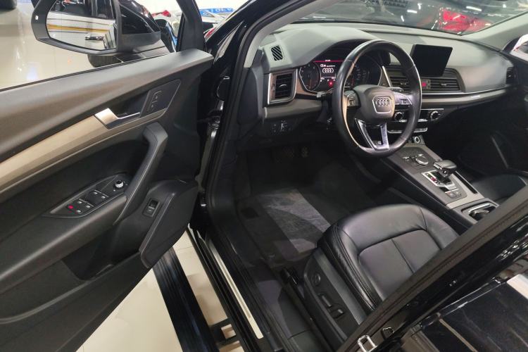 Used Audi Q5L 2018 40 TFSI Prestige Edition China V Driver Seat