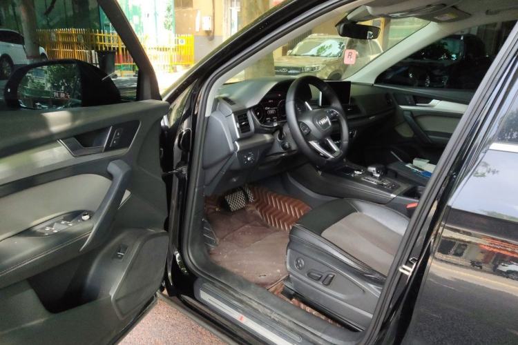Used Audi Q5L 2018 40 TFSI Prestige Fashion Edition China VI Driver Seat