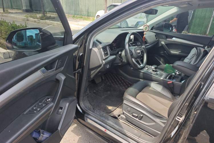 Used Audi Q5L 2018 45 TFSI Prestige Fashion Edition China VI Emission Standard Driver Seat