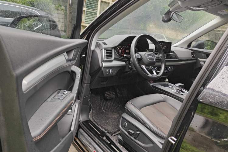 Used Audi Q5L 2018 40 TFSI Prestige Fashion Edition China VI Driver Seat