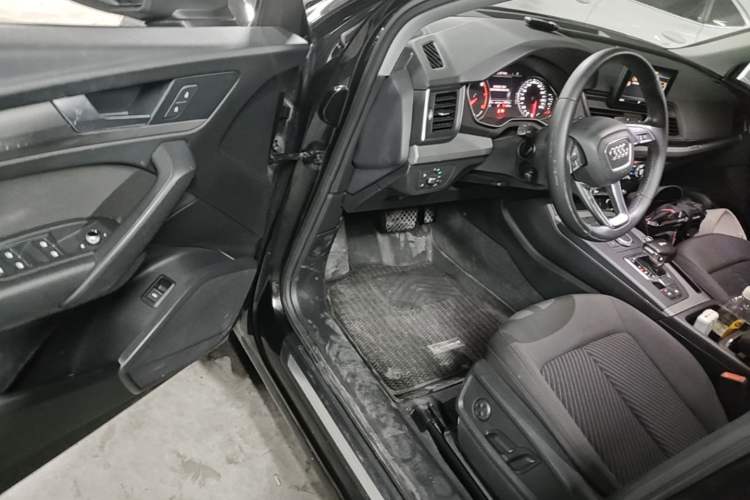 Used Audi Q5L 2018 40 TFSI Prestige Edition China V Driver Seat