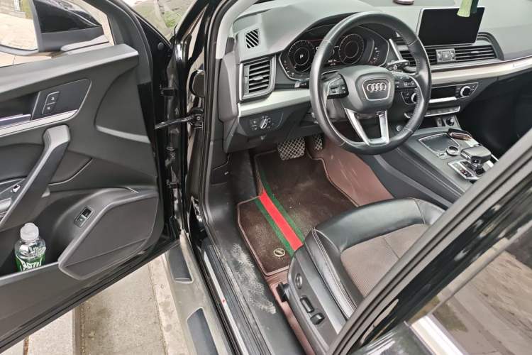 Used Audi Q5L 2018 40 TFSI Prestige Fashion Edition China VI Driver Seat
