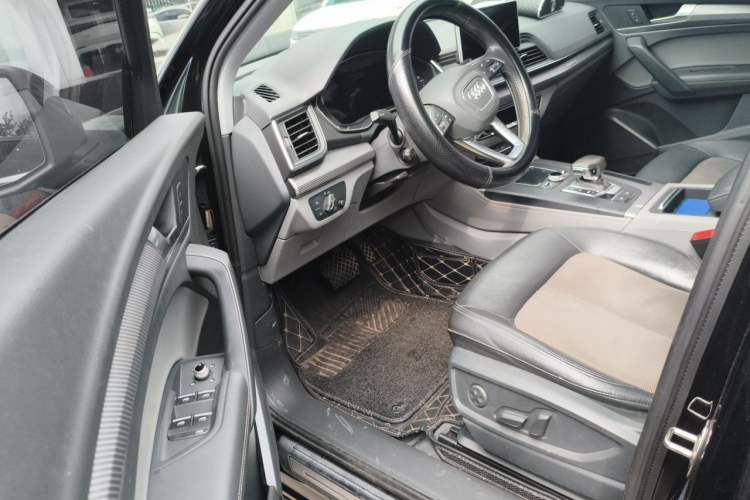 Used Audi Q5L 2018 45 TFSI Prestige Fashion Edition China VI Emission Standard Driver Seat