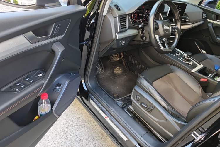 Used Audi Q5L 2018 40 TFSI Prestige Fashion Edition China VI Driver Seat