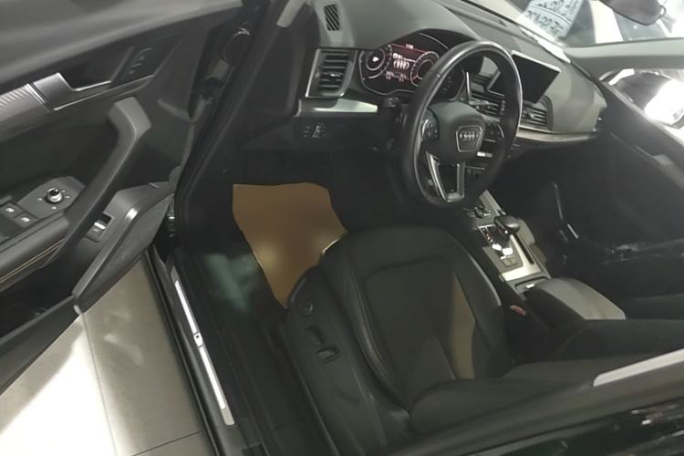 Used Audi Q5L 2018 45 TFSI Prestige Fashion Edition China VI Emission Standard Driver Seat