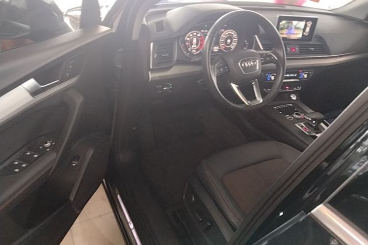 Used Audi Q5L 2018 40 TFSI Prestige Fashion Edition China VI Driver Seat