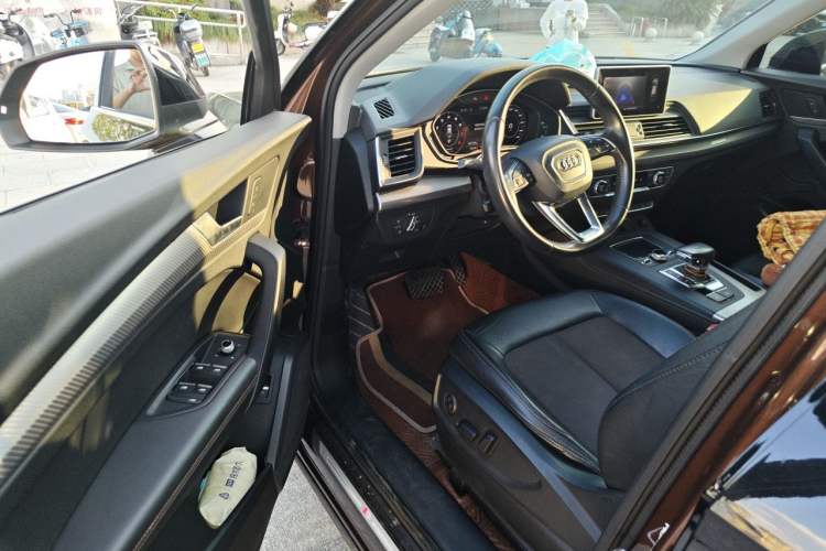Used Audi Q5L 2018 45 TFSI Prestige Fashion Edition China V Emission Standard Driver Seat