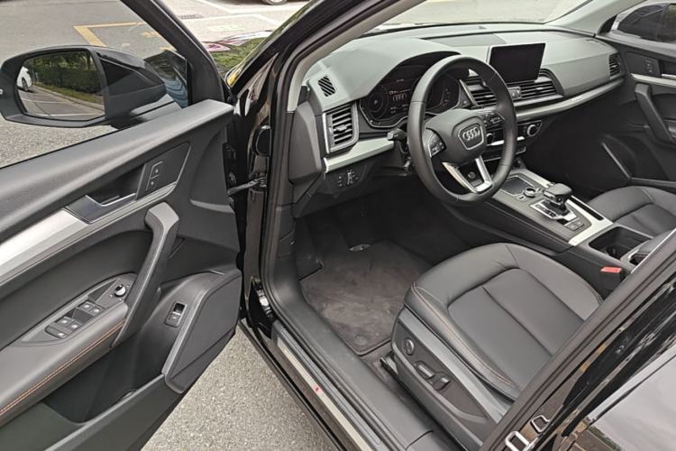 Used Audi Q5L 2018 40 TFSI Prestige Fashion Edition China VI Driver Seat