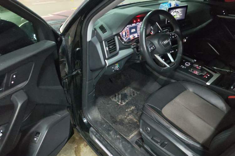 Used Audi Q5L 2018 40 TFSI Prestige Fashion Edition China VI Driver Seat