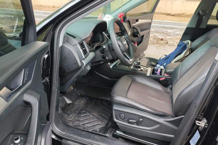Used Audi Q5L 2018 40 TFSI Prestige Fashion Edition China VI Driver Seat