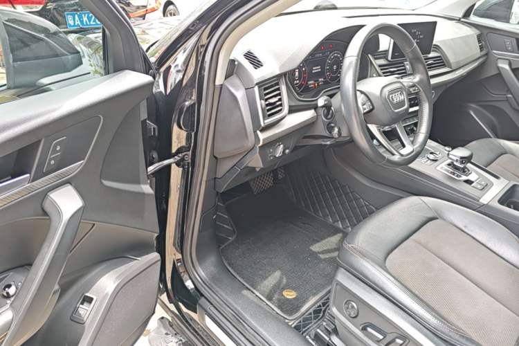 Used Audi Q5L 2018 45 TFSI Prestige Fashion Edition China VI Emission Standard Driver Seat