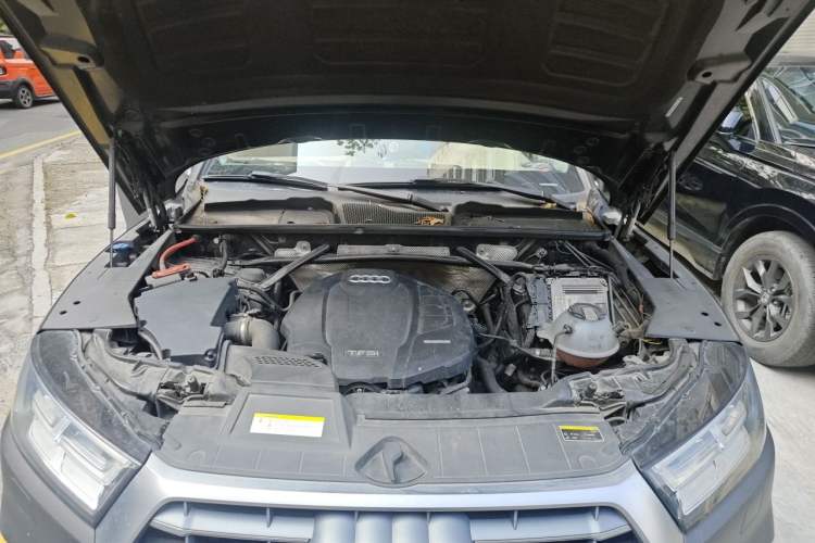 Used Audi Q5L 2018 40 TFSI Prestige Fashion Edition China V Engine Bay