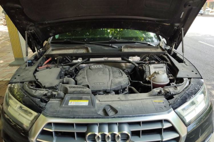 Used Audi Q5L 2018 40 TFSI Prestige Fashion Edition China VI Engine Bay