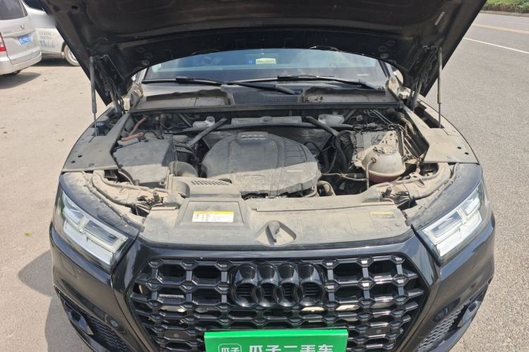 Used Audi Q5L 2018 45 TFSI Prestige Fashion Edition China VI Emission Standard Engine Bay