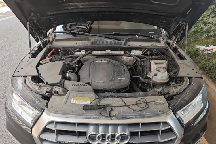 Used Audi Q5L 2018 40 TFSI Prestige Fashion Edition China VI Engine Bay