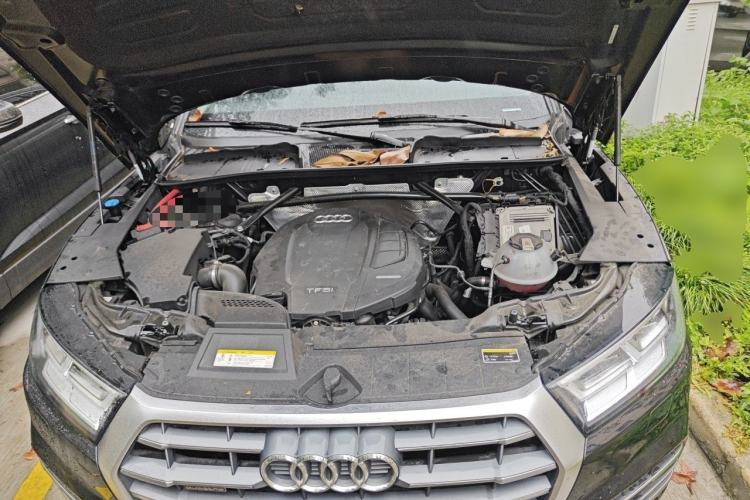 Used Audi Q5L 2018 40 TFSI Prestige Fashion Edition China VI Engine Bay