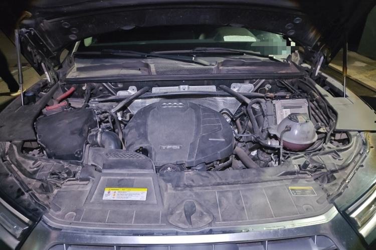 Used Audi Q5L 2018 40 TFSI Prestige Edition China V Engine Bay