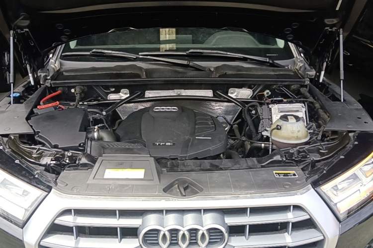 Used Audi Q5L 2018 40 TFSI Prestige Fashion Edition China V Engine Bay