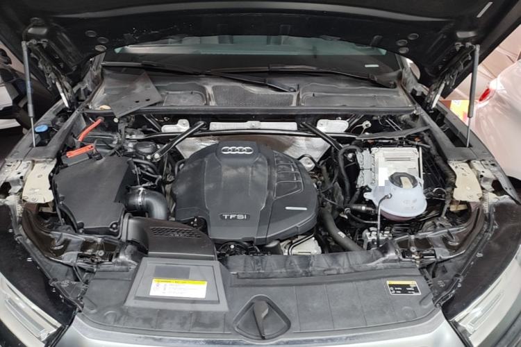 Used Audi Q5L 2018 40 TFSI Prestige Edition China V Engine Bay