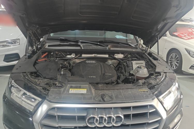 Used Audi Q5L 2018 40 TFSI Prestige Fashion Edition China VI Engine Bay