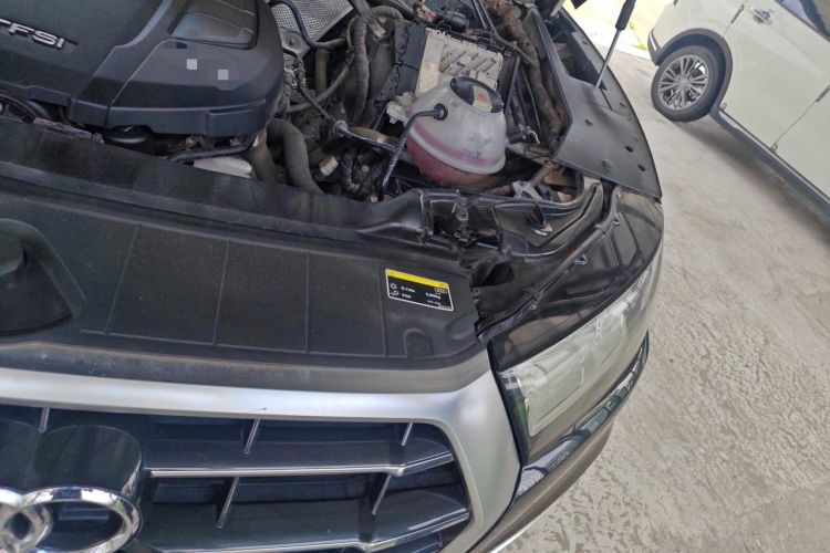Used Audi Q5L 2018 45 TFSI Prestige Elegant Version China V Engine Bay Left