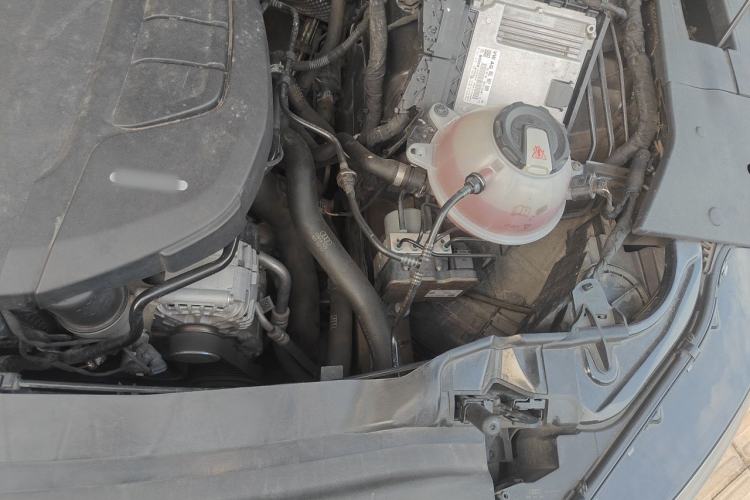 Used Audi Q5L 2018 40 TFSI Prestige Edition China V Engine Bay Left