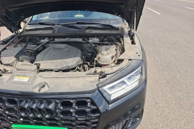 Used Audi Q5L 2018 45 TFSI Prestige Fashion Edition China VI Emission Standard Engine Bay Left