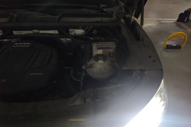 Used Audi Q5L 2018 40 TFSI Prestige Fashion Edition China VI Engine Bay Left
