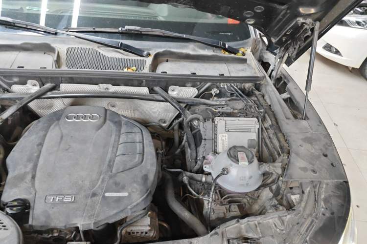 Used Audi Q5L 2018 40 TFSI Prestige Fashion Edition China V Engine Bay Left