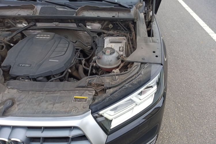 Used Audi Q5L 2018 40 TFSI Prestige Fashion Edition China VI Engine Bay Left