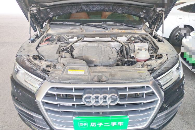 Used Audi Q5L 2018 40 TFSI Prestige Edition China V Engine Bay