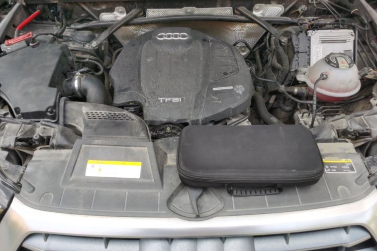 Used Audi Q5L 2018 40 TFSI Prestige Edition China V Engine Bay