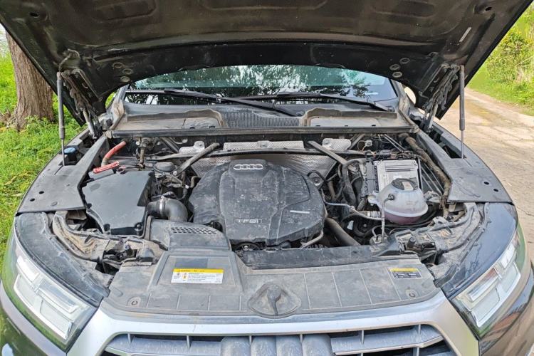 Used Audi Q5L 2018 40 TFSI Prestige Fashion Edition China VI Engine Bay