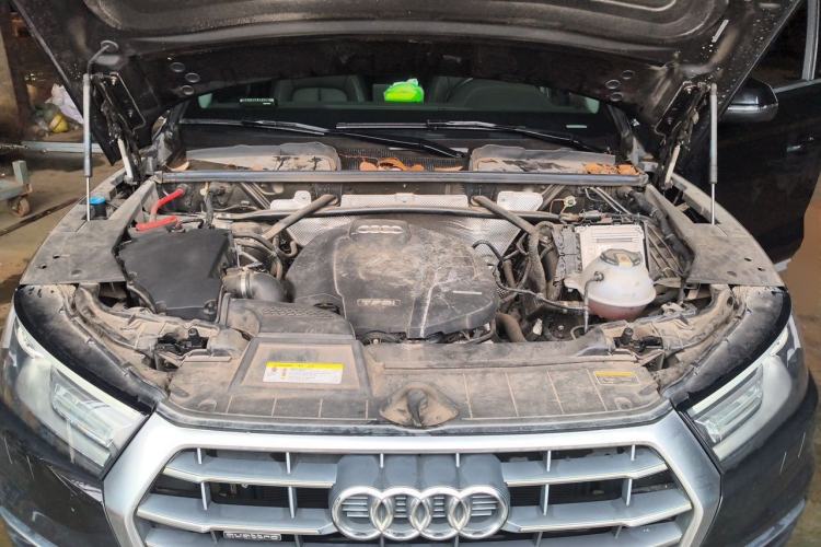 Used Audi Q5L 2018 40 TFSI Prestige Edition China V Engine Bay