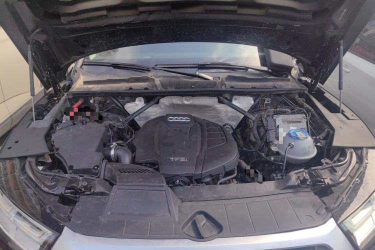 Used Audi Q5L 2018 40 TFSI Prestige Fashion Edition China VI Engine Bay