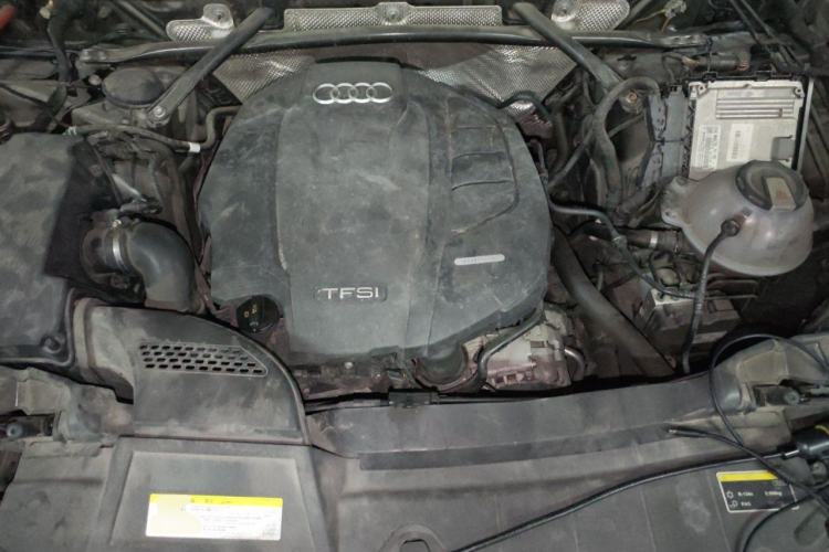 Used Audi Q5L 2018 40 TFSI Prestige Fashion Edition China VI Engine Bay