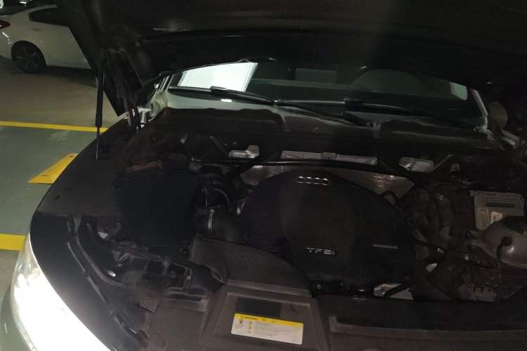 Used Audi Q5L 2018 40 TFSI Prestige Fashion Edition China V Engine Bay Right