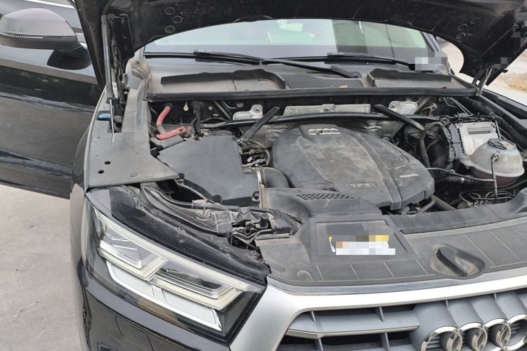Used Audi Q5L 2018 40 TFSI Prestige Fashion Edition China VI Engine Bay Right
