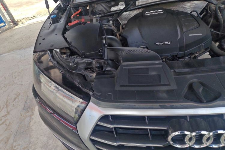 Used Audi Q5L 2018 45 TFSI Prestige Elegant Version China V Engine Bay Right